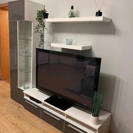 Peaceful Living, 4 Minutes From The Center *