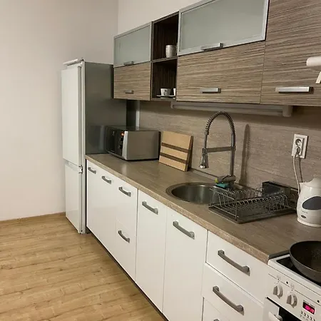 Peaceful Living, 4 Minutes From The Center Appartement