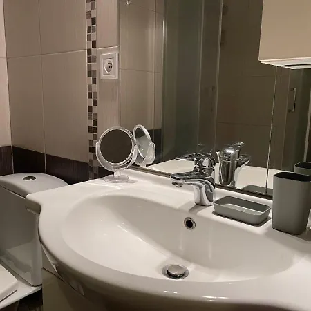 Appartement Peaceful Living, 4 Minutes From The Center *