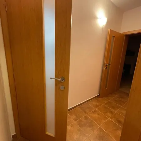 Peaceful Living, 4 Minutes From The Center Apartment Kosice